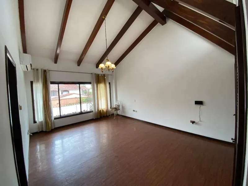 Casa de 2 plantas en venta en Urbarí, 2do anillo, 620 m²: foto 27 de 32
