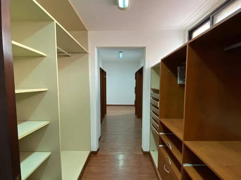 Casa de 2 plantas en venta en Urbarí, 2do anillo, 620 m²: foto 28 de 32