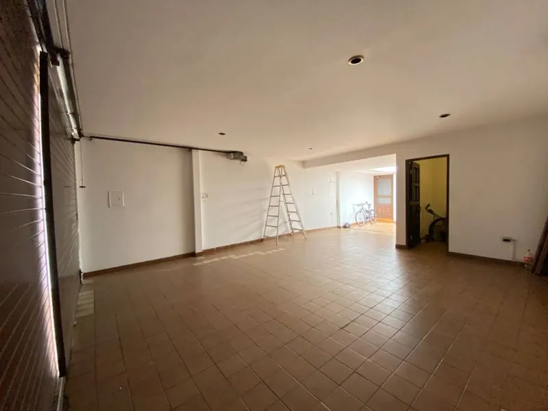 Casa de 2 plantas en venta en Urbarí, 2do anillo, 620 m²: foto 30 de 32