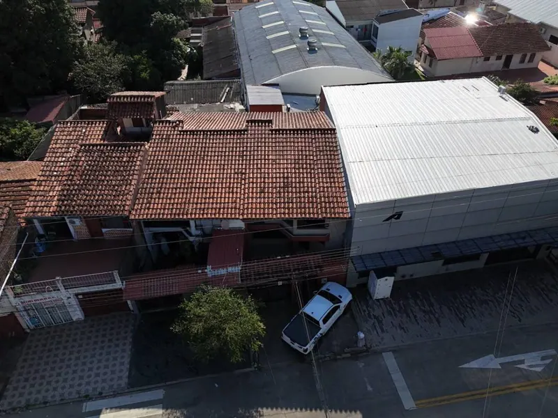 3-bedroom house for sale half a block from Av. Paraguá: foto 2 de 16