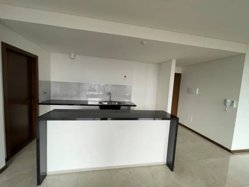 3-bedroom brand-new apartment for rent on Av. Beni: foto 2 de 14