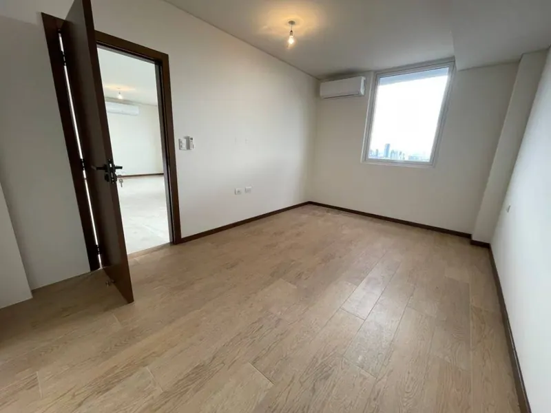 3-bedroom brand-new apartment for rent on Av. Beni: foto 9 de 14