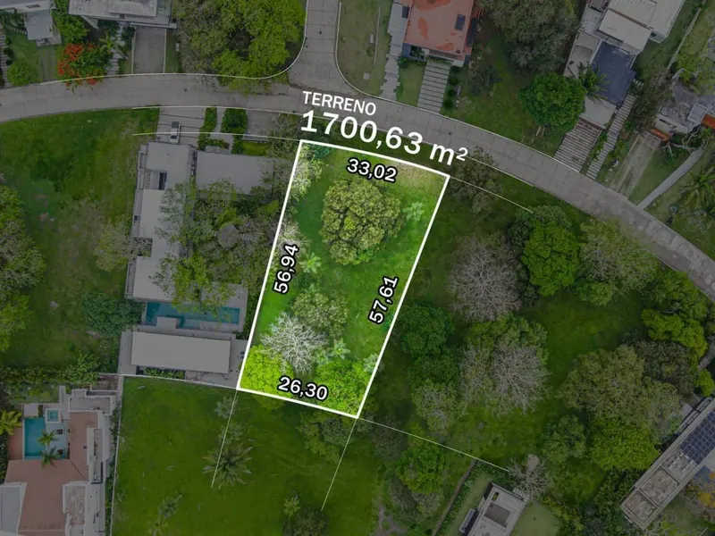 Terreno de 1.700,63 m² en venta en el condominio La Hacienda del Urubó: foto 5 de 5