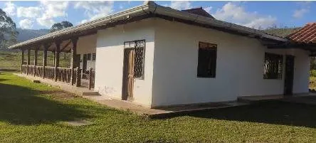 19,020 m² country property for sale in Samaipata, with vineyards: foto 4 de 8