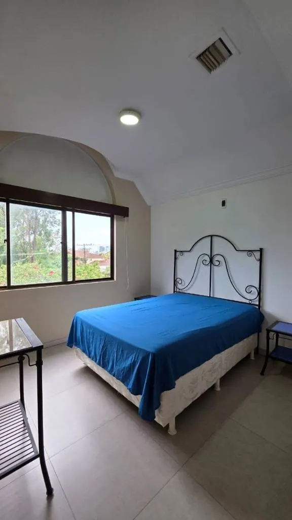 Departamento amoblado de 3 dormitorios en alquiler en Buganvillas: foto 16 de 21