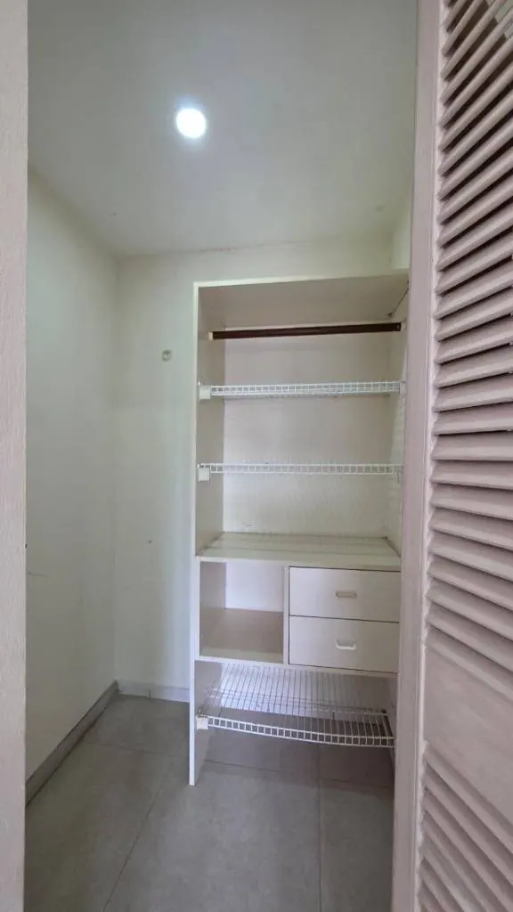 Departamento amoblado de 3 dormitorios en alquiler en Buganvillas: foto 18 de 21