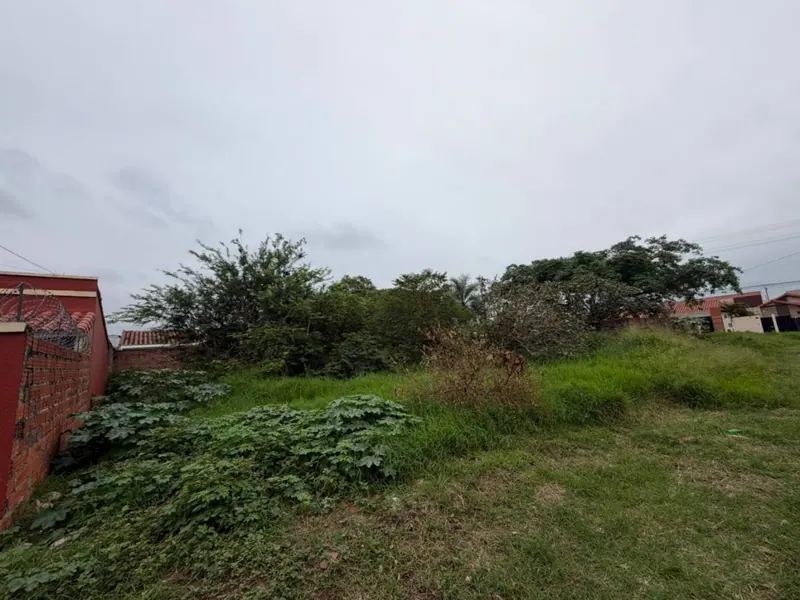 Dos terrenos juntos de 400 m² en venta en la Urbanización Cotoca: foto 3 de 3