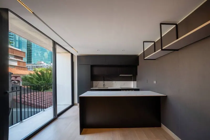 Departamento de 1 dormitorio en venta en Béton Brut, Equipetrol: foto 3 de 14