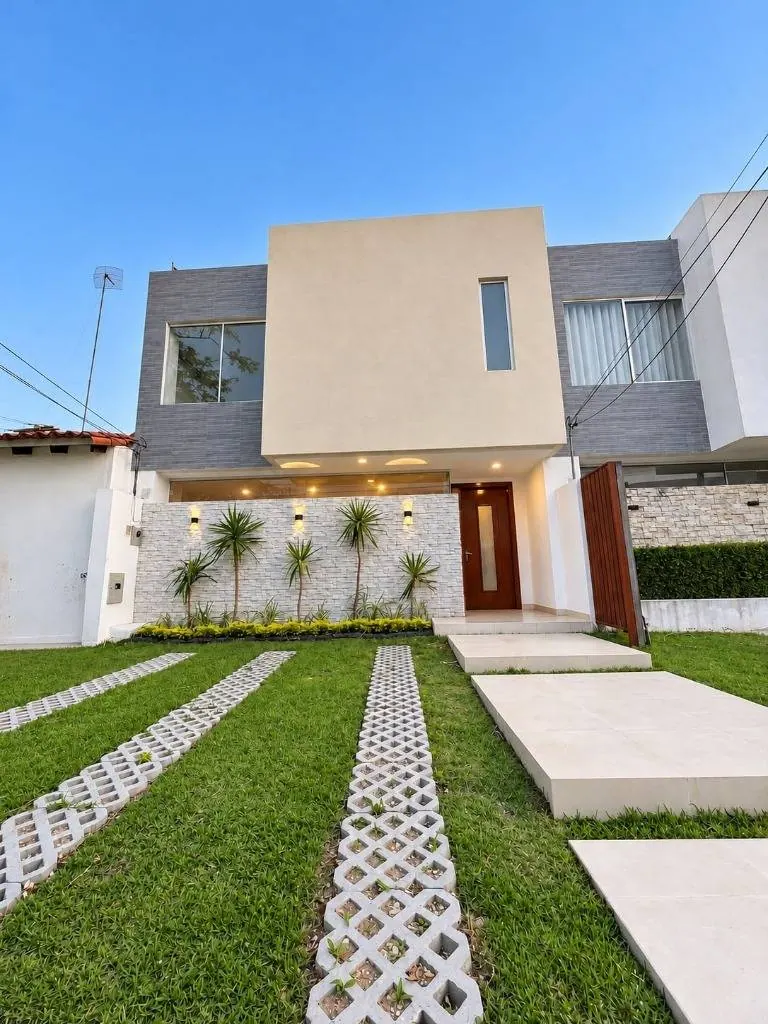 Casa de 3 dormitorios en venta en el condominio La Pradera, Zona Norte