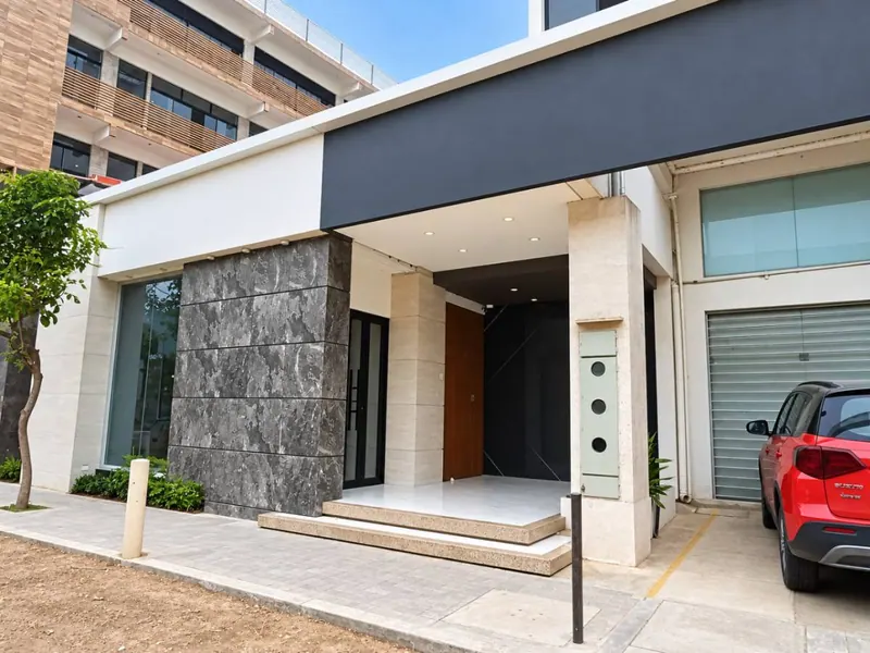 121.8 m² office for rent in the Oriental building, East Zone: foto 3 de 12