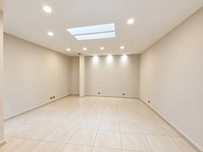 121.8 m² office for rent in the Oriental building, East Zone: foto 11 de 12