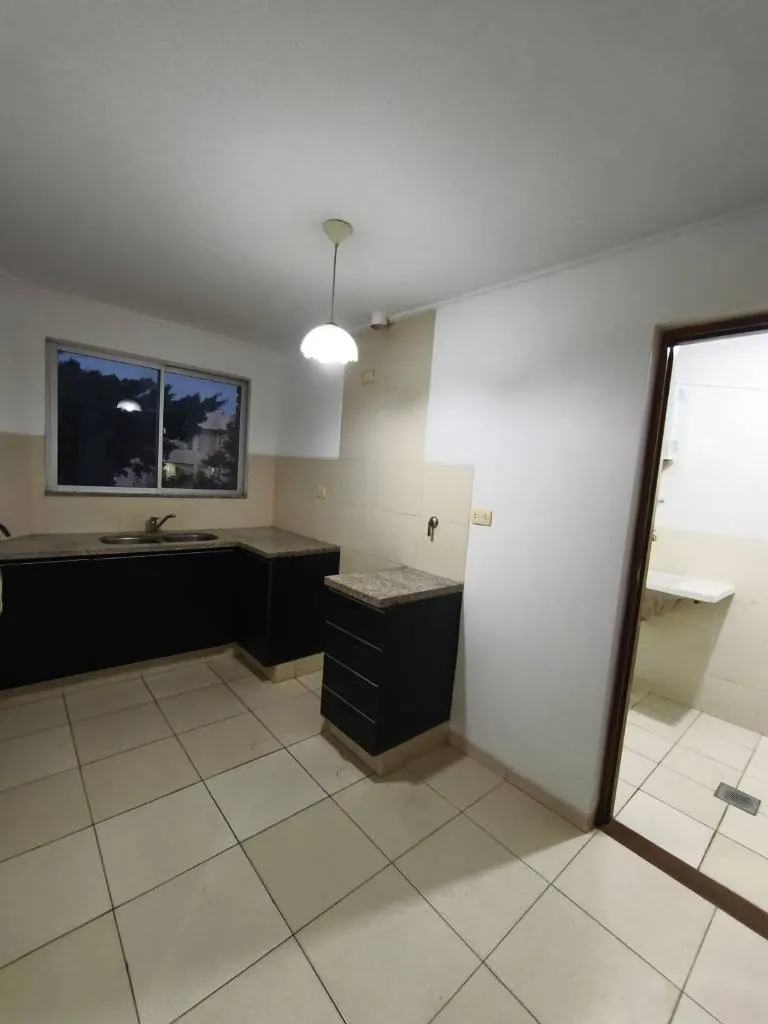 Departamento de 2 dormitorios en alquiler en condominio San Francisco: foto 9 de 10