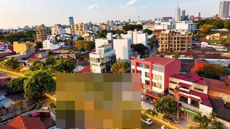 Edificio comercial en esquina en venta en la Av. Ovidio Barbery: foto 2 de 10