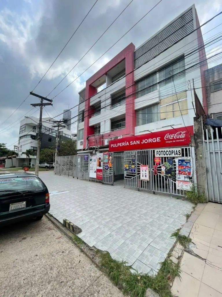 Edificio comercial en esquina en venta en la Av. Ovidio Barbery: foto 8 de 10