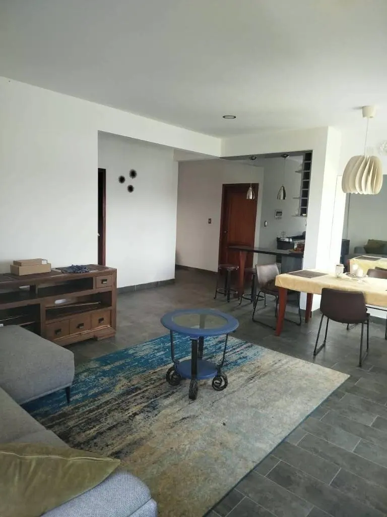 Casa con 2 departamentos independientes en venta en la Zona Este: foto 12 de 31