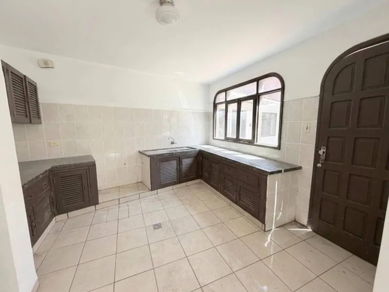 4-bedroom house for sale in Uribarí, near Av. Piraí: foto 3 de 17