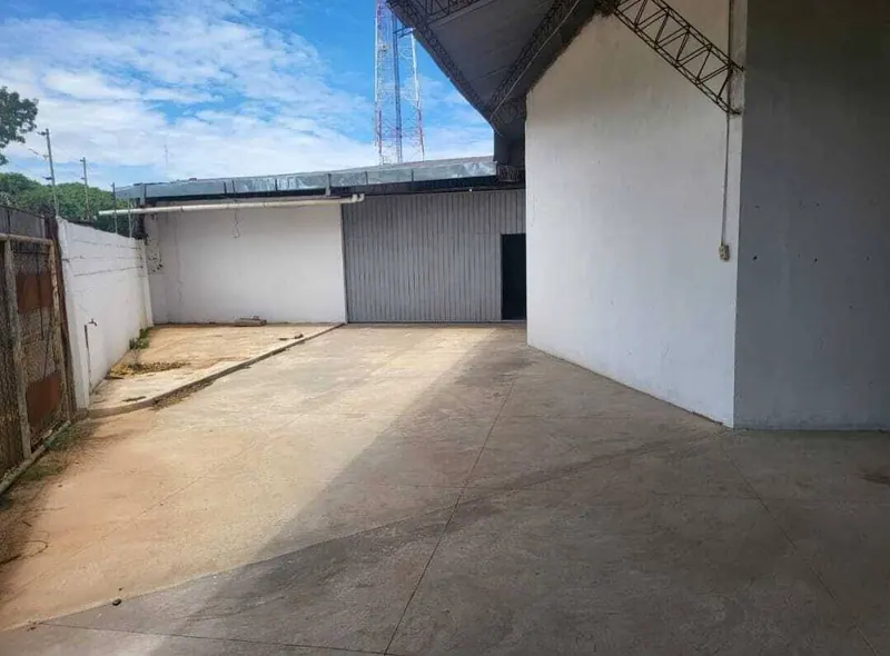 600 m² closed warehouse for rent in the East Zone: foto 2 de 4