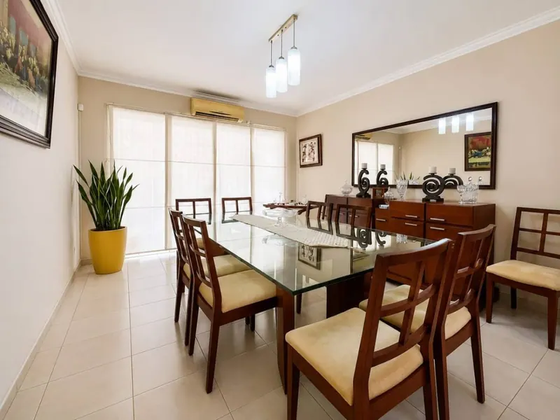 Casa de 4 dormitorios en venta en la Zona Norte, av. Paragua: foto 7 de 19