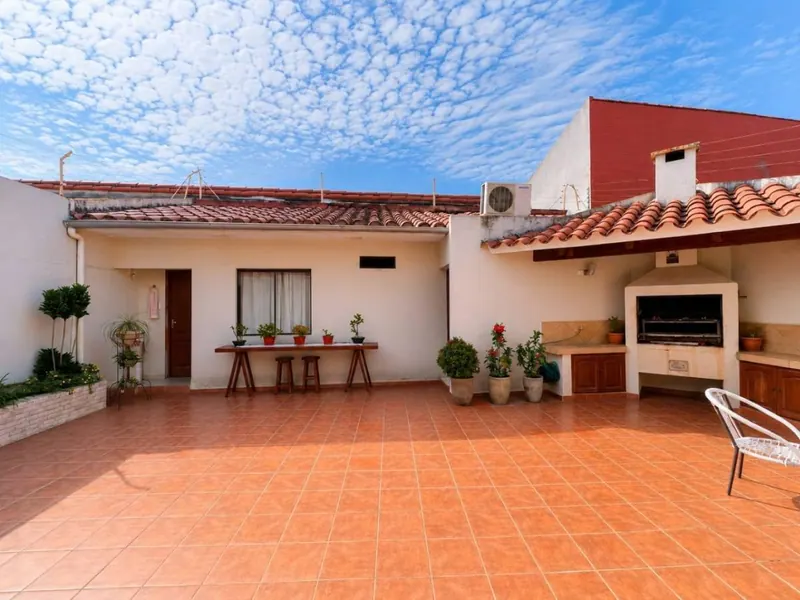 Casa de 4 dormitorios en venta en la Zona Norte, av. Paragua: foto 18 de 19