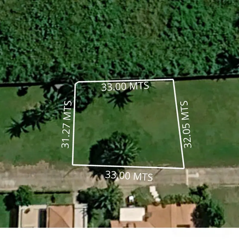 Terreno de 1.044,82 m² en venta en el condominio Polo Country: foto 2 de 5