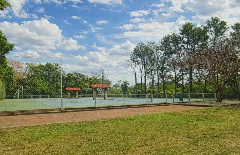 Terreno de 1.044,82 m² en venta en el condominio Polo Country: foto 4 de 5