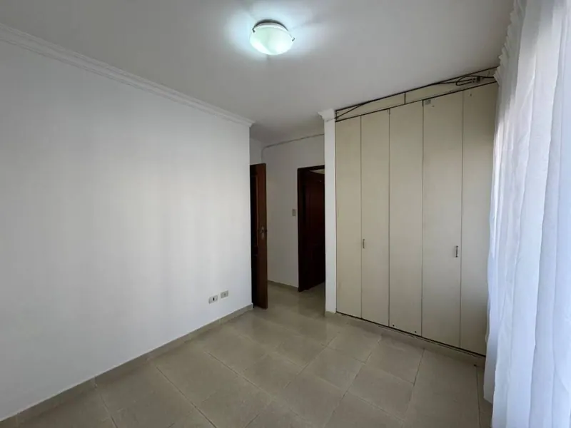 1-bedroom apartment for rent downtown, 42 m²: foto 2 de 9