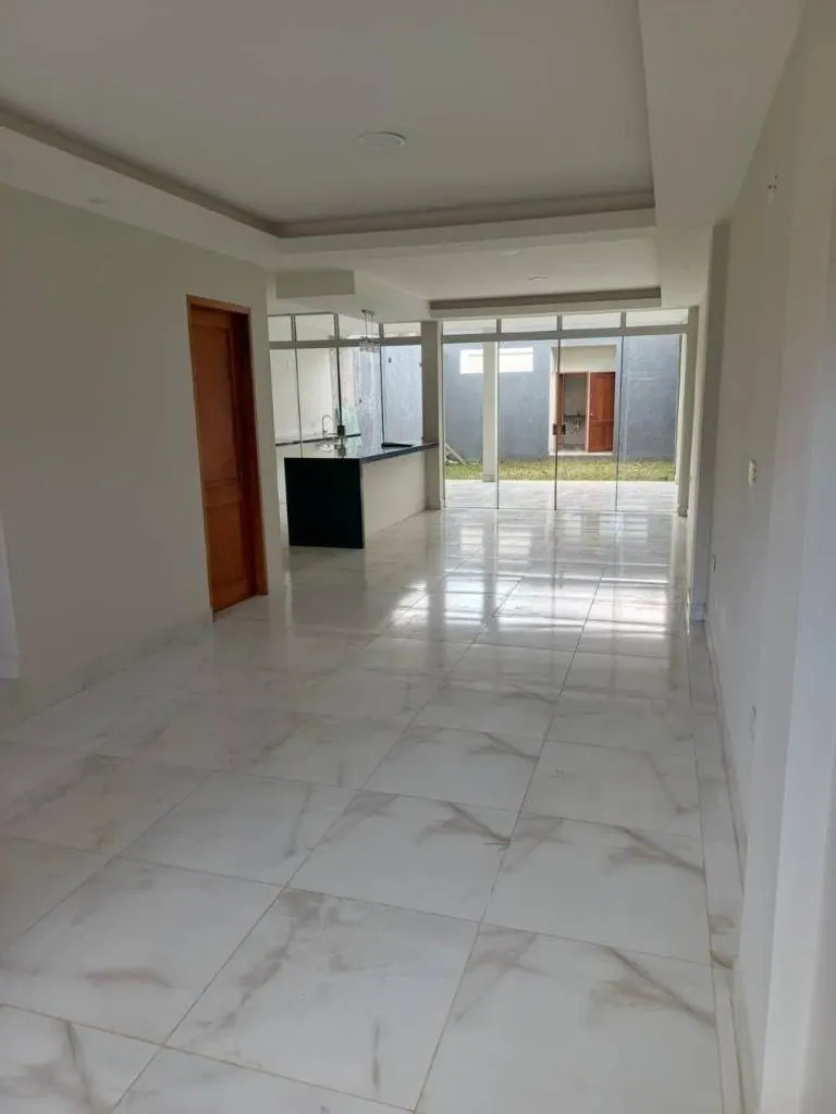Casa de 3 dormitorios en venta en la Av. Olímpica, 6to anillo: foto 3 de 8