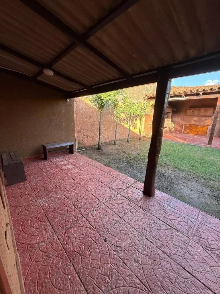 Casa de 3 dormitorios en venta en el barrio San Cayetano, Zona Este: foto 3 de 4