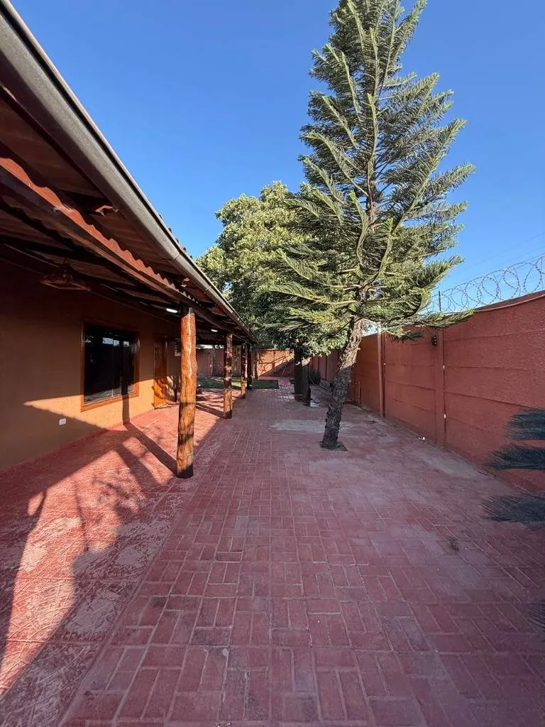 Casa de 3 dormitorios en venta en el barrio San Cayetano, Zona Este: foto 4 de 4