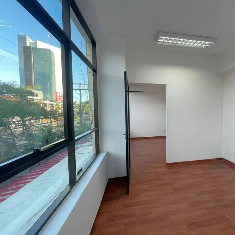 58.12 m² office for rent in Milenio building, North Zone: foto 5 de 7