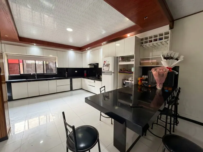 Edificio con 2 locales y 2 departamentos en venta en la Zona Sur: foto 5 de 15