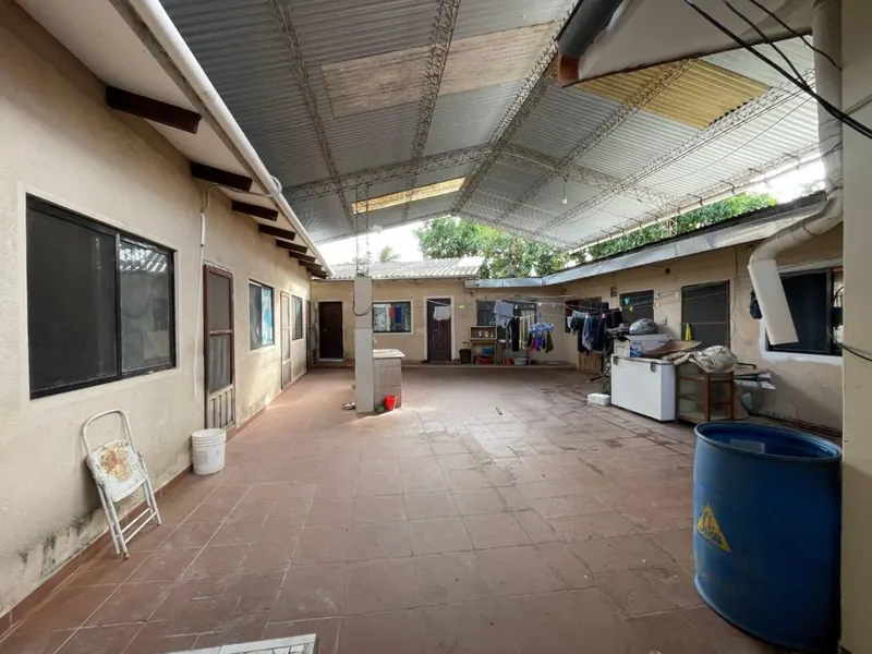 Casa de 10 dormitorios con tienda comercial en venta en la Zona Sur: foto 4 de 6