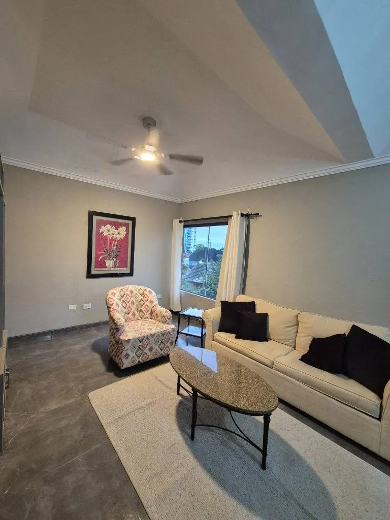 Furnished 2-bedroom apartment for sale in Buganvillas condo: foto 2 de 17