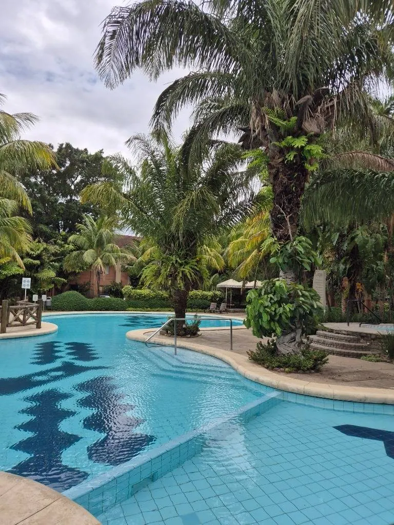 Furnished 2-bedroom apartment for sale in Buganvillas condo: foto 14 de 17