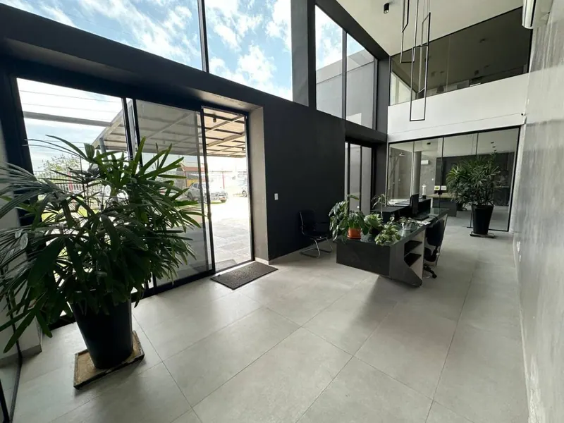 334 m² office for rent on Avenida Internacional