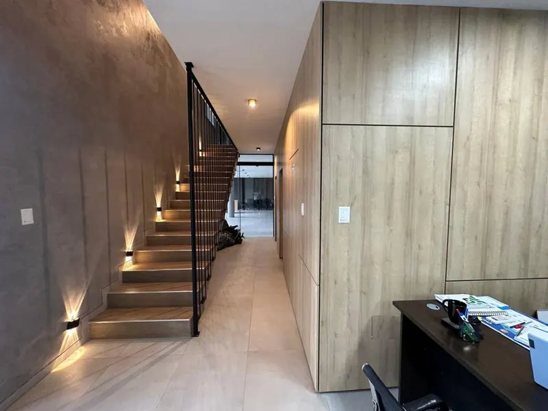 Oficina de 334 m² en alquiler sobre la avenida Internacional: foto 9 de 10