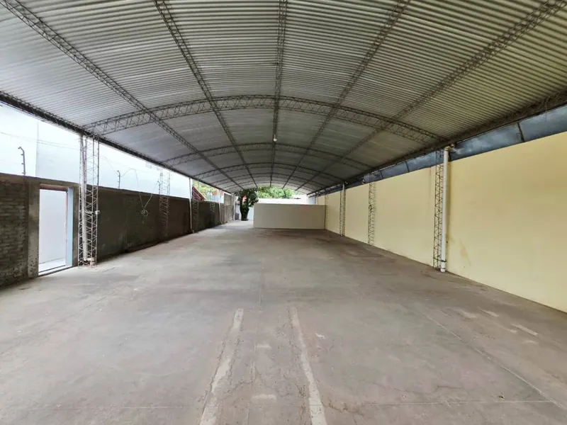 Commercial house with warehouse for sale on Av. Virgen de Cotoca: foto 10 de 16