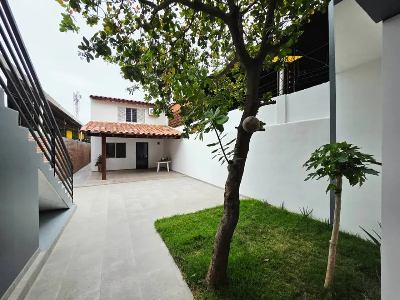 Commercial house with warehouse for sale on Av. Virgen de Cotoca: foto 13 de 16