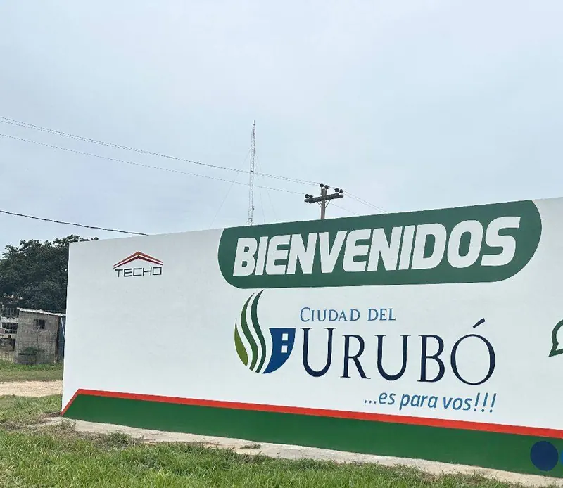 Terrenos de 300 m² en venta en el Urubó, a 15 min del Puente Village: foto 2 de 8