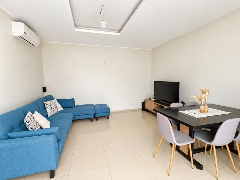 Casa con 2 departamentos independientes en venta en la Zona Este: foto 13 de 29