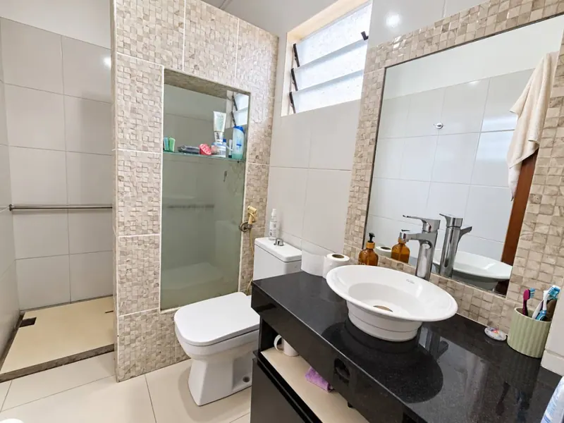 Casa con 2 departamentos independientes en venta en la Zona Este: foto 18 de 29