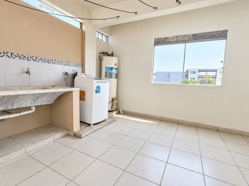 Casa con 2 departamentos independientes en venta en la Zona Este: foto 28 de 29
