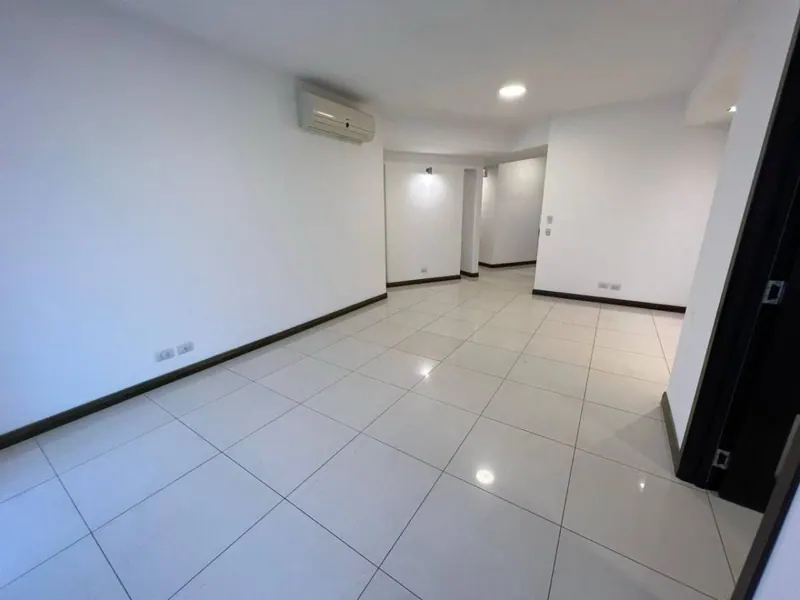 Departamento en venta en la Zona Este: foto 2 de 13