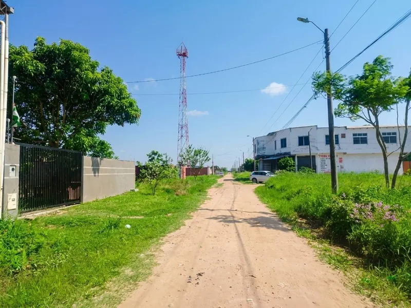 Terreno de 300 m² en venta en la urbanización Pentaguazú I, Warnes: foto 2 de 3
