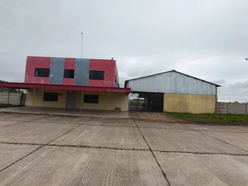 Warehouse for sale in the PILAT Industrial Park, Warnes, 5,625 m²: foto 1 de 4