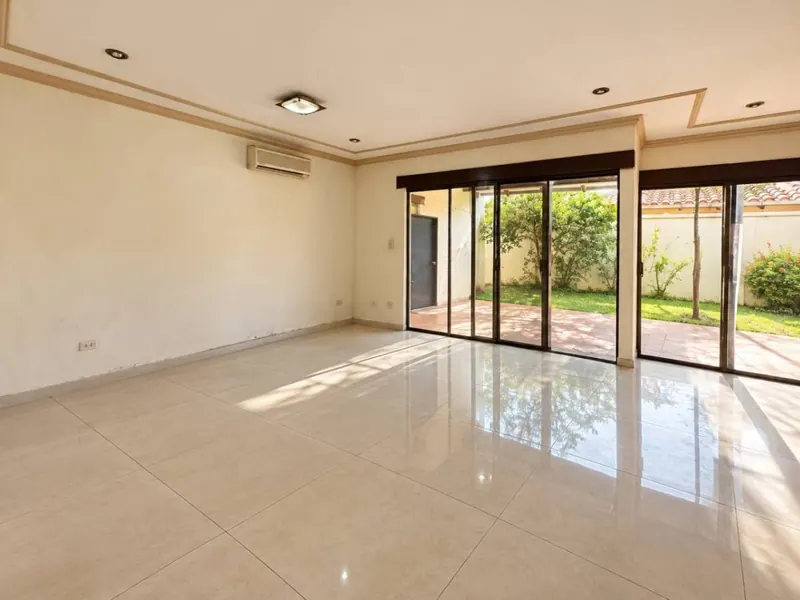 3-bedroom house for anticrético on Av. Banzer, North Zone: foto 3 de 30