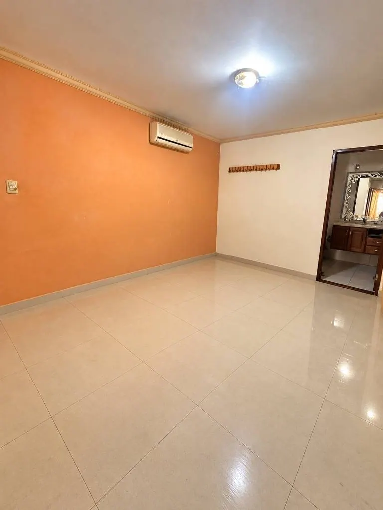 3-bedroom house for anticrético on Av. Banzer, North Zone: foto 28 de 30