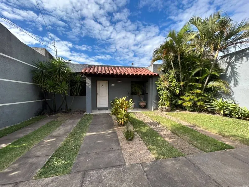 Casa de 2 dormitorios en venta en el condominio Sevilla II, Zona Sur