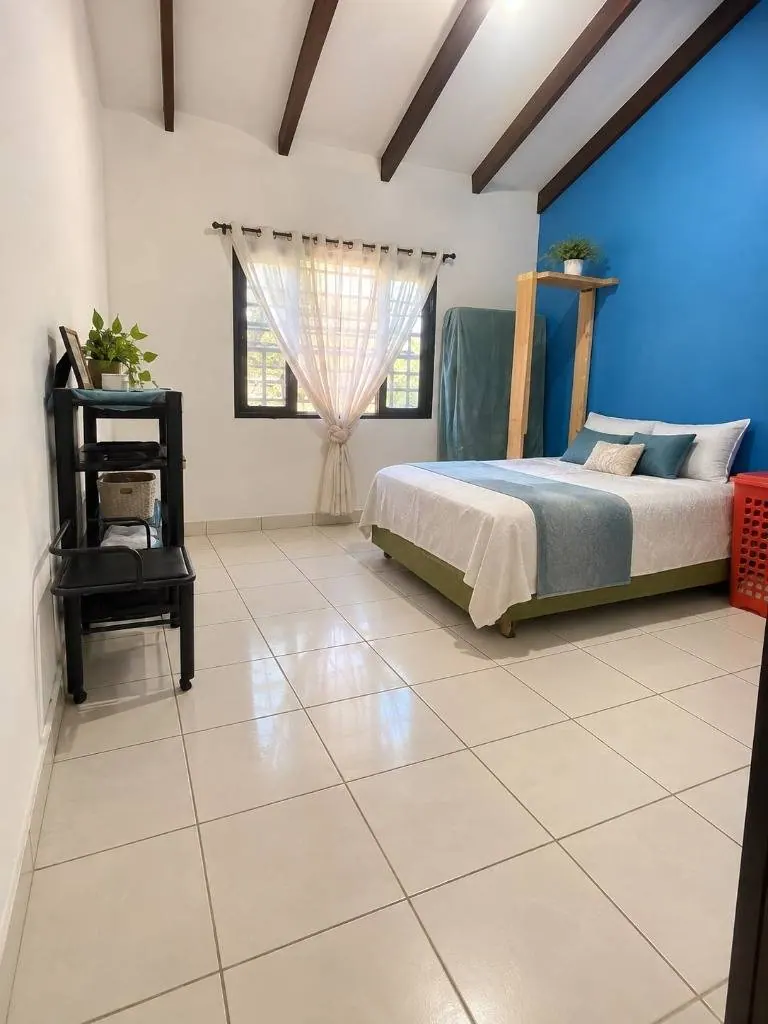 Casa de 3 dormitorios en venta en la urbanización Los Cedro II, Cotoca: foto 3 de 5