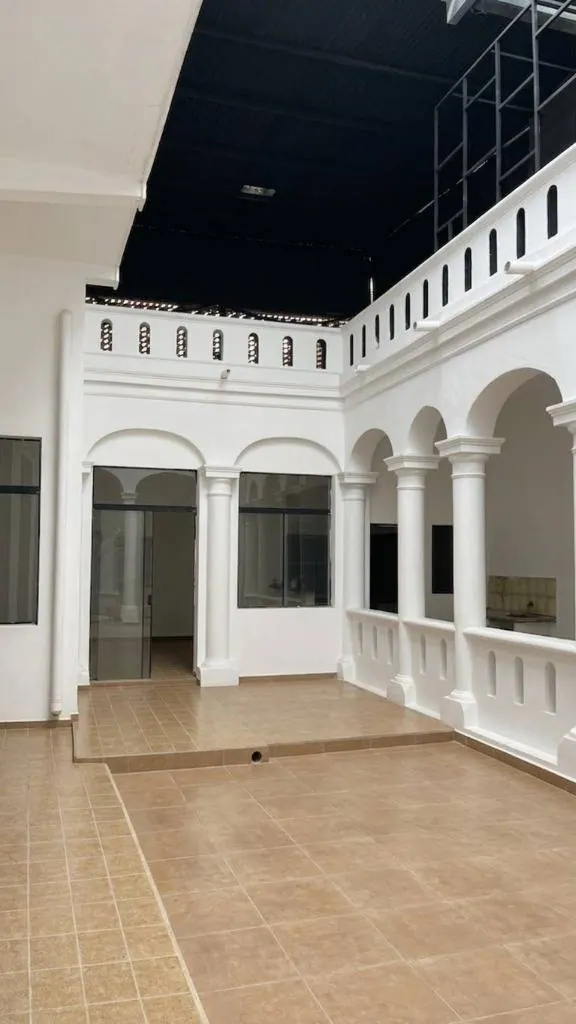 8-bedroom house for sale downtown, Independencia street: foto 3 de 12